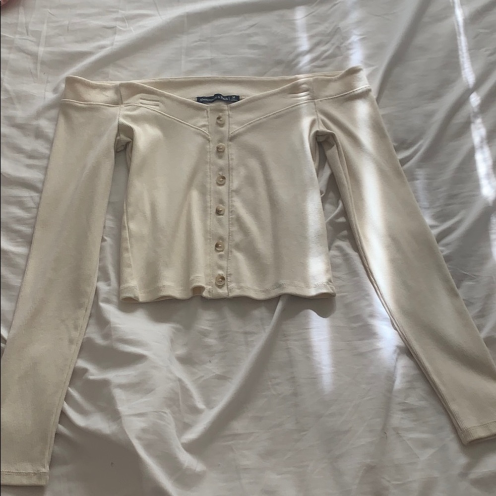 Abercrombie and fitch white long sleeve top